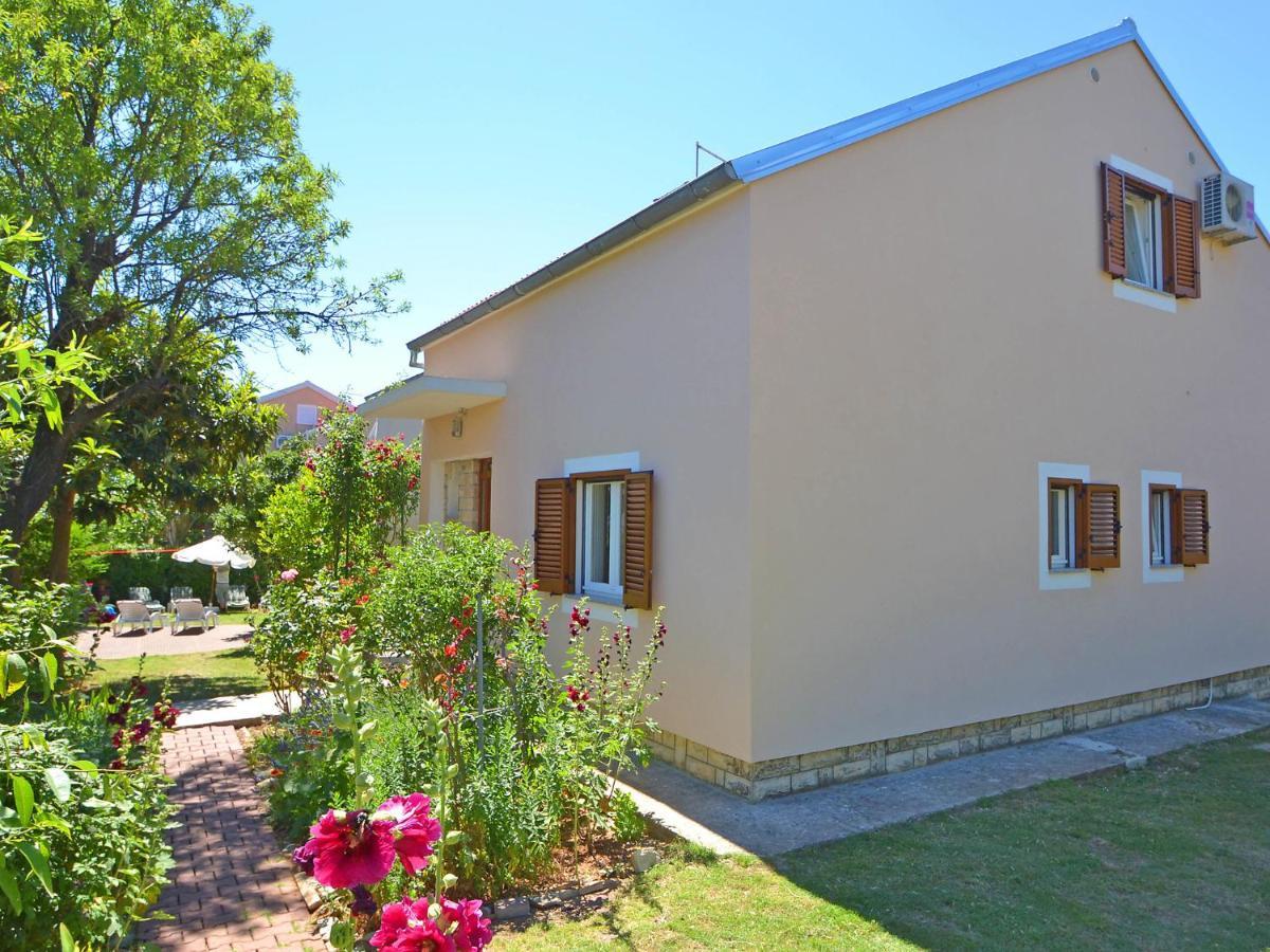 Holiday Home Mihovilka By Interhome スベティ・フィリップ・イ・ヤコブ エクステリア 写真
